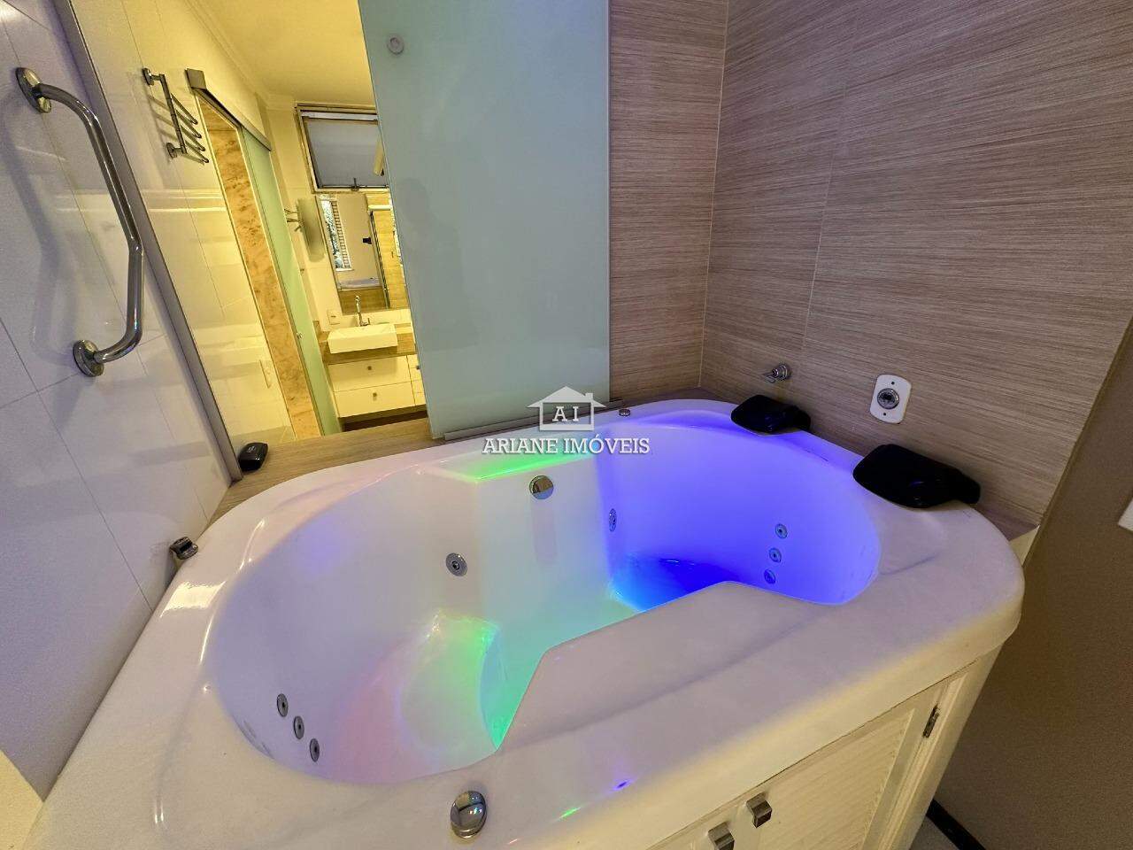 Apartamento à venda com 4 quartos, 200m² - Foto 19