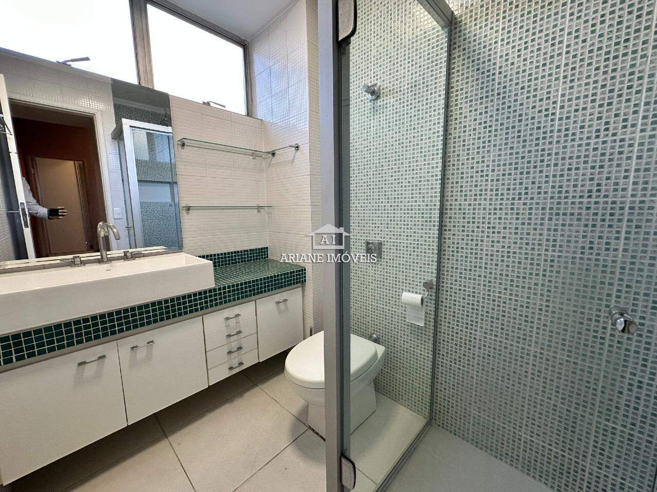 Apartamento à venda com 4 quartos, 200m² - Foto 13