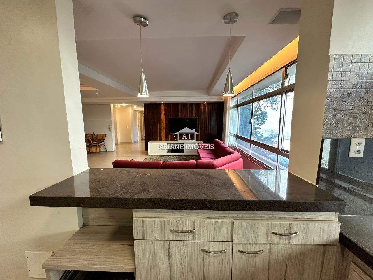 Apartamento à venda com 4 quartos, 200m² - Foto 5