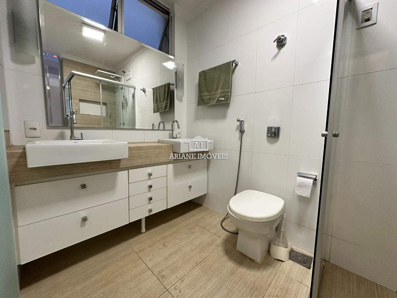 Apartamento à venda com 4 quartos, 200m² - Foto 21