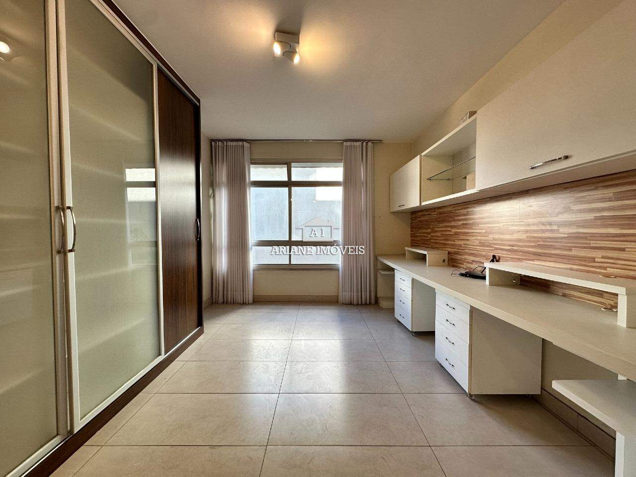 Apartamento à venda com 4 quartos, 200m² - Foto 6