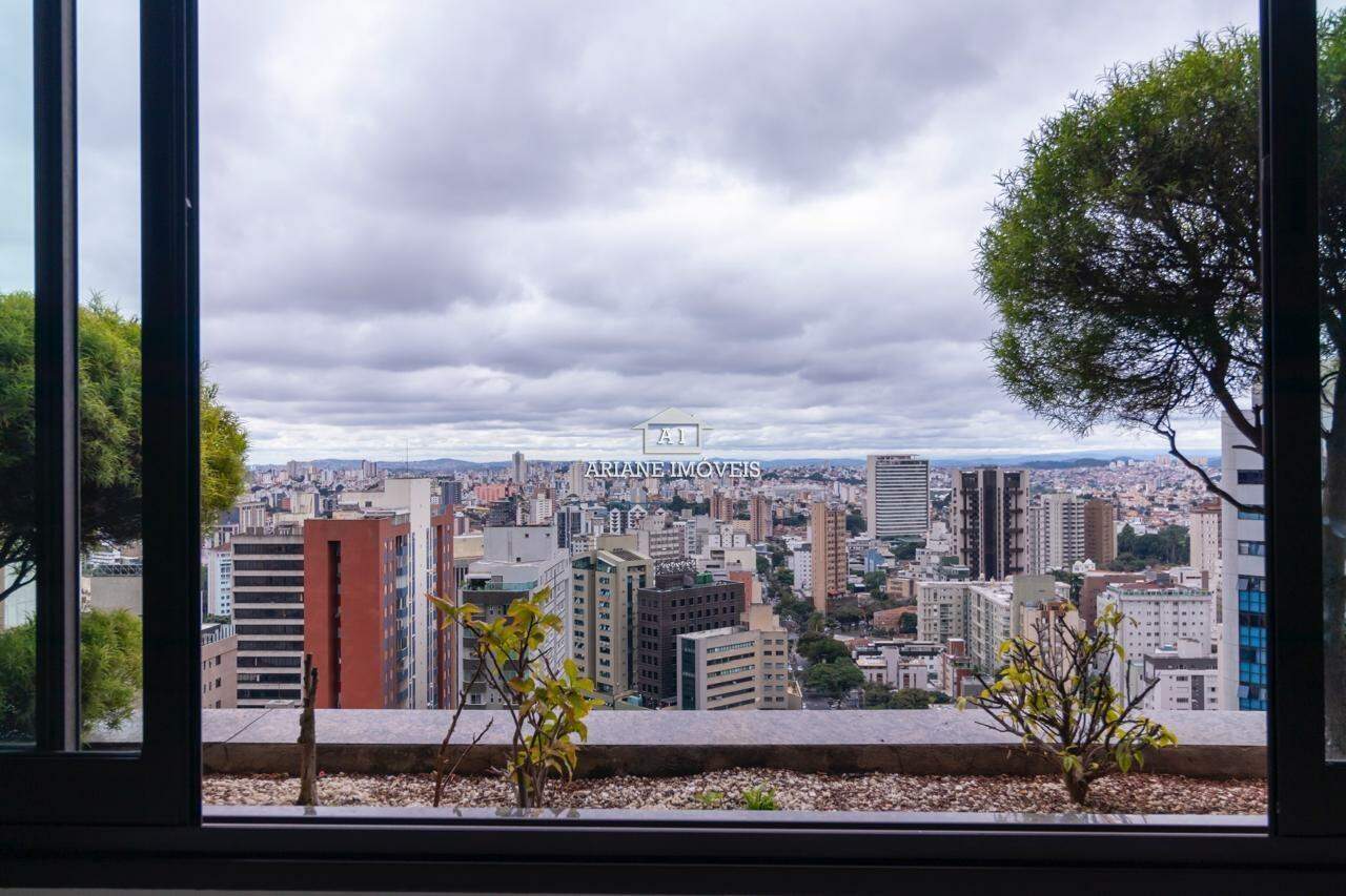 Apartamento à venda com 4 quartos, 220m² - Foto 13