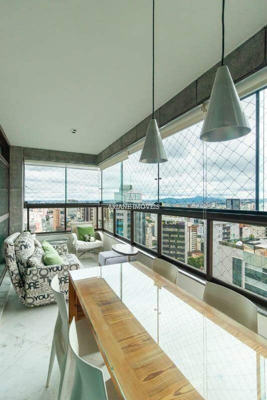 Apartamento à venda com 4 quartos, 220m² - Foto 5