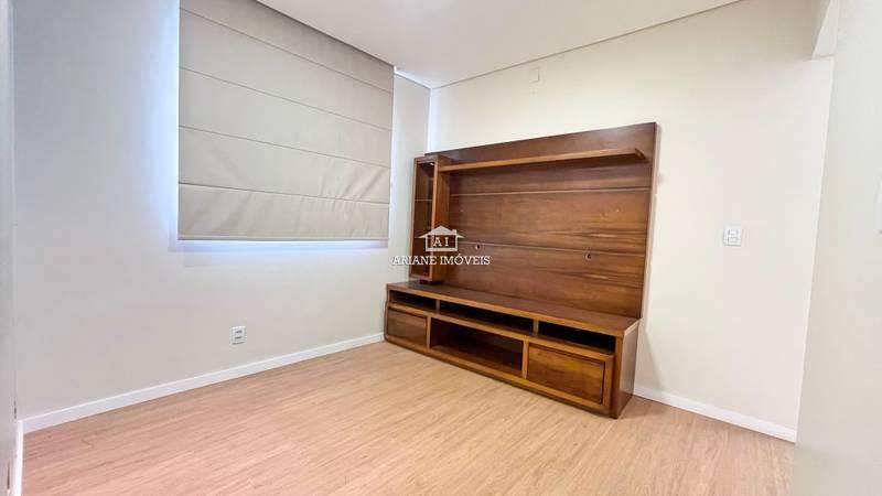 Apartamento à venda com 3 quartos, 98m² - Foto 8