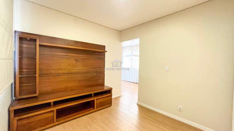 Apartamento à venda com 3 quartos, 98m² - Foto 9