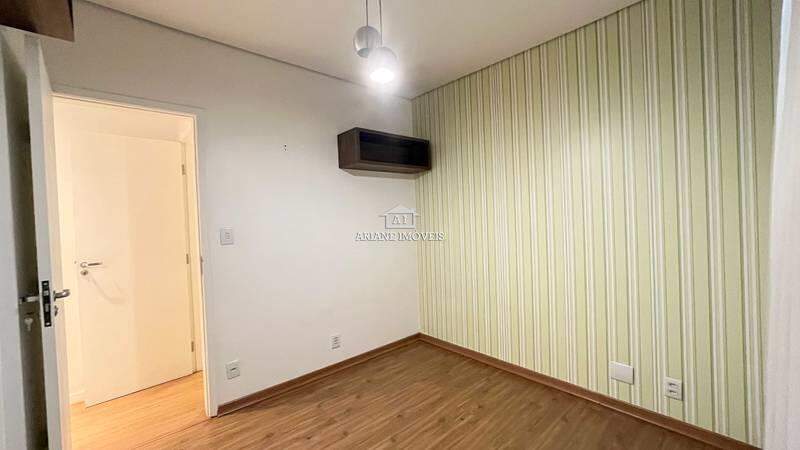 Apartamento à venda com 3 quartos, 98m² - Foto 19