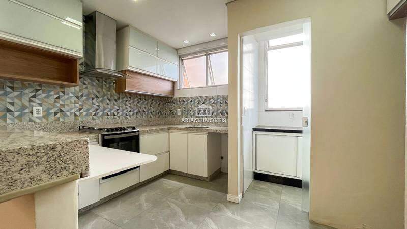 Apartamento à venda com 3 quartos, 98m² - Foto 17