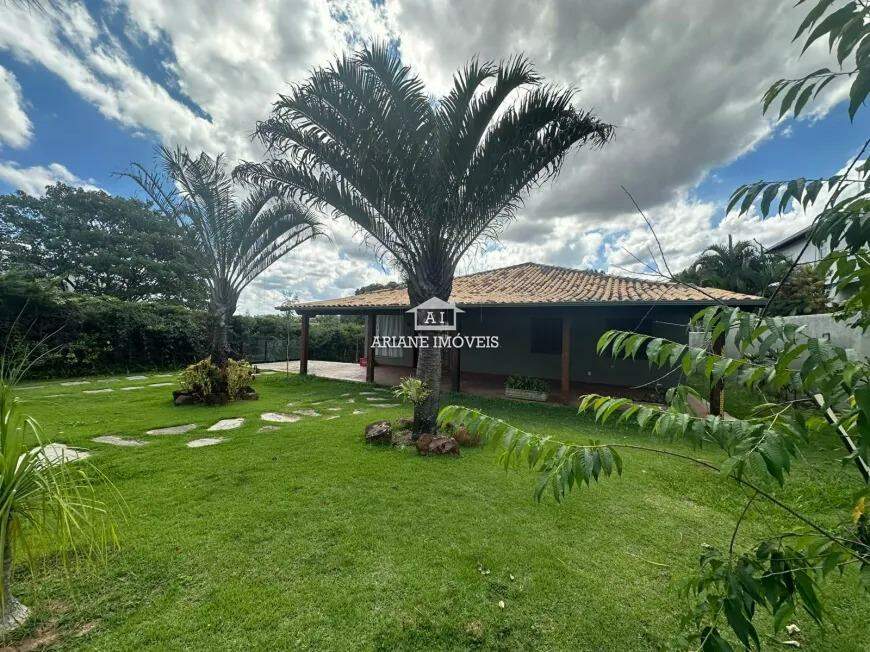 Casa de Condomínio à venda com 3 quartos, 368m² - Foto 4