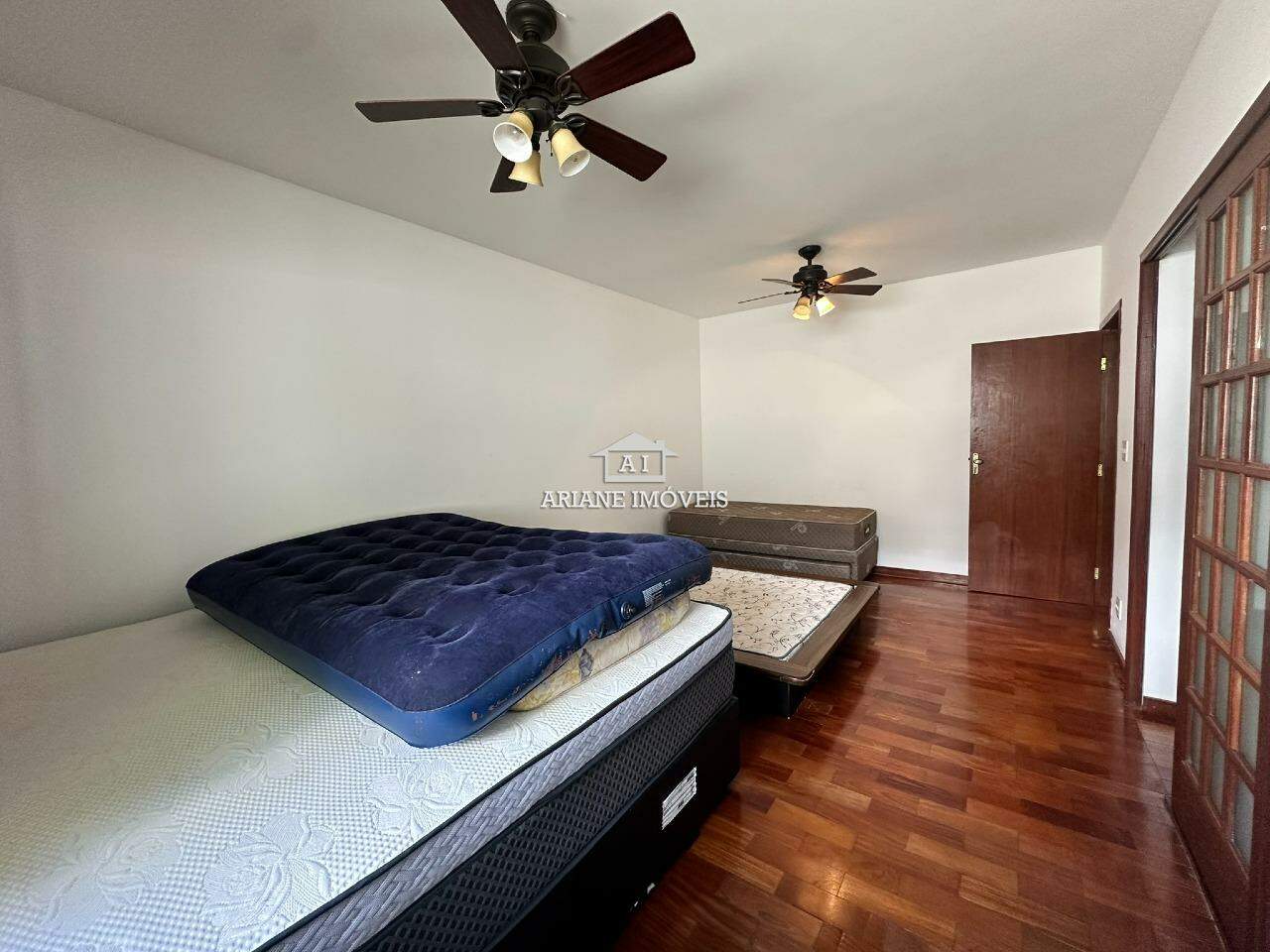 Casa de Condomínio à venda com 3 quartos, 368m² - Foto 12