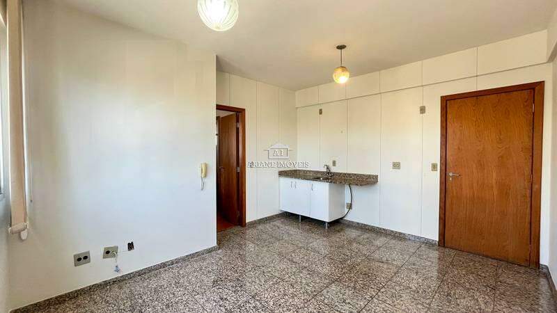 Apartamento à venda com 1 quarto, 40m² - Foto 8
