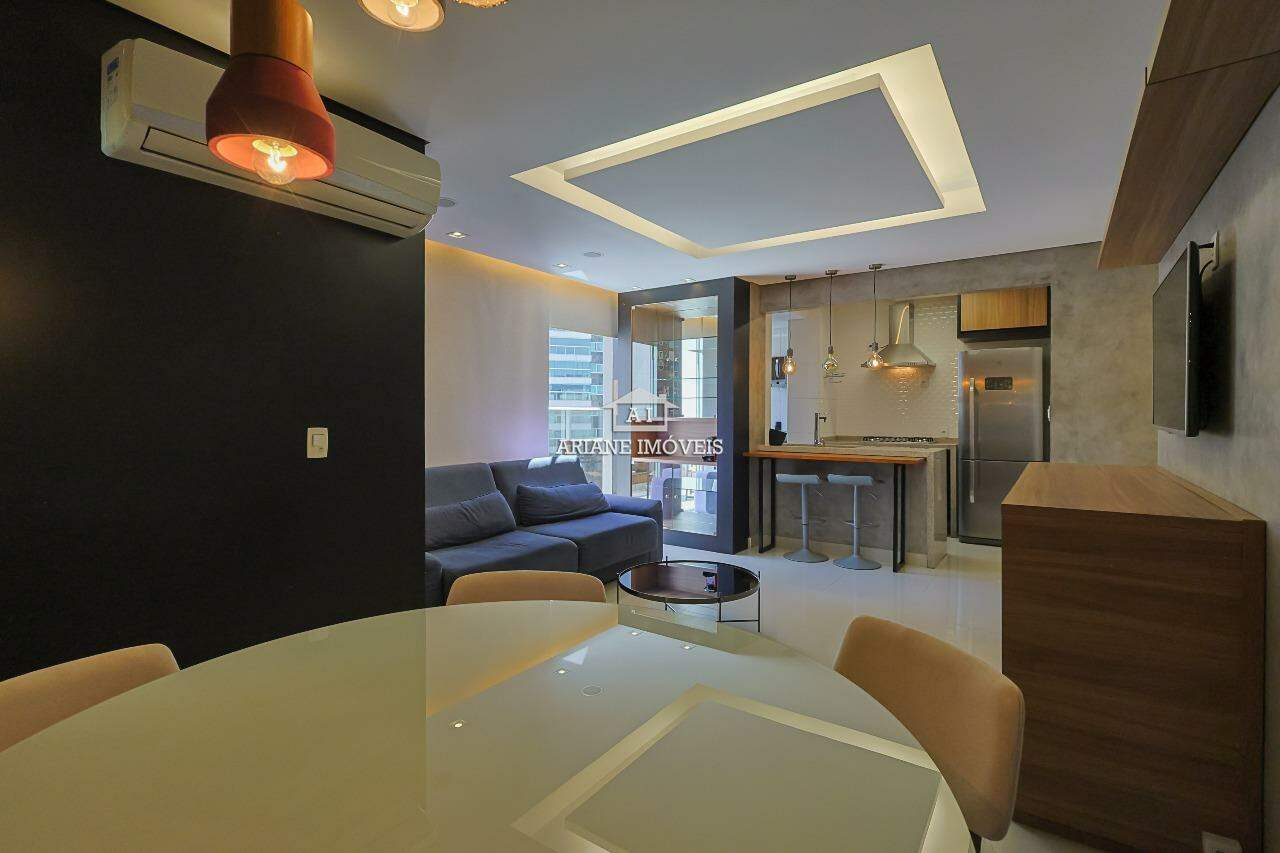 Apartamento para alugar com 2 quartos, 72m² - Foto 4
