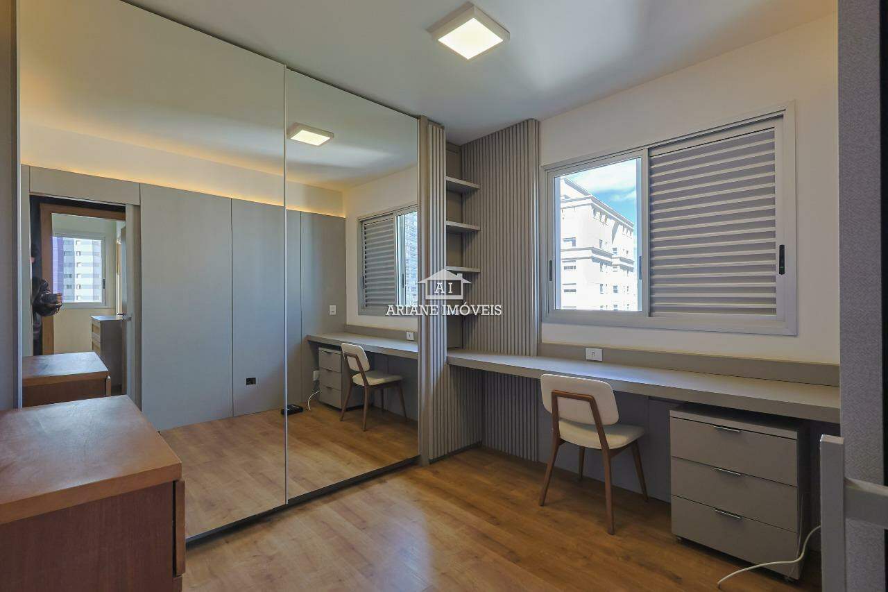 Apartamento para alugar com 2 quartos, 72m² - Foto 13