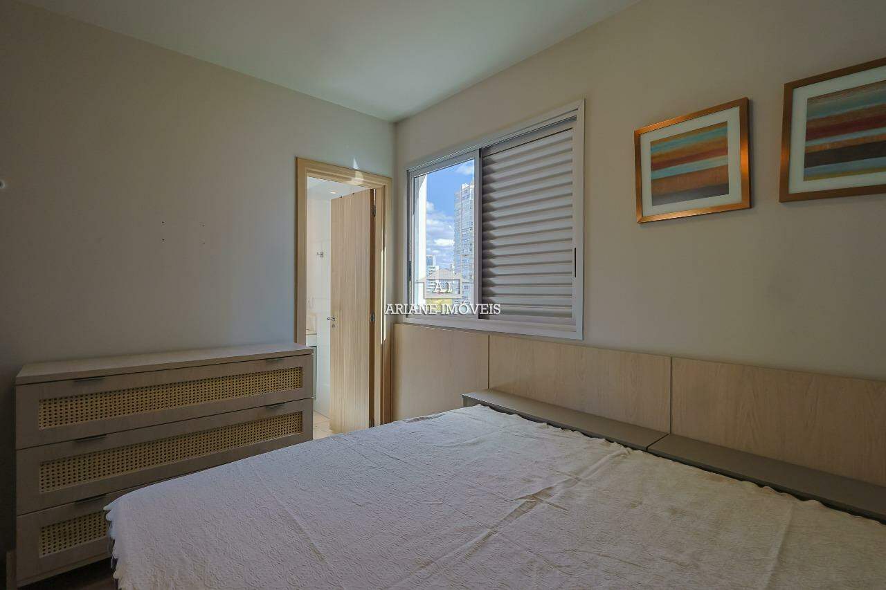 Apartamento para alugar com 2 quartos, 72m² - Foto 9
