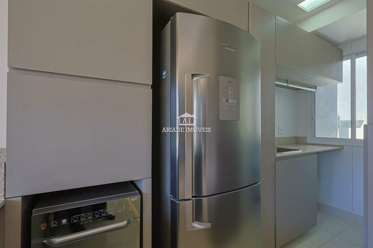 Apartamento para alugar com 2 quartos, 82m² - Foto 9