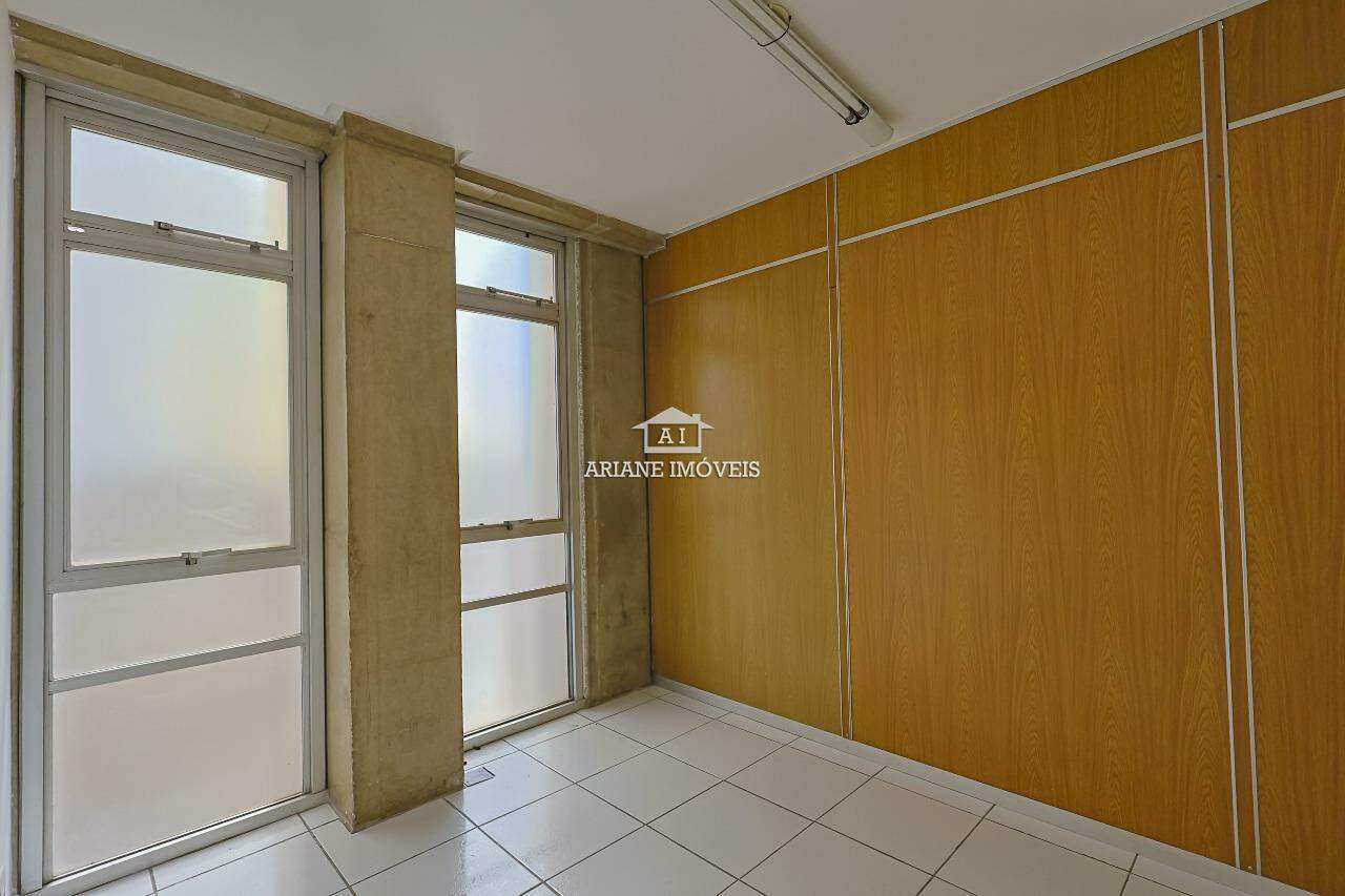 Loja-Salão para alugar, 227m² - Foto 2