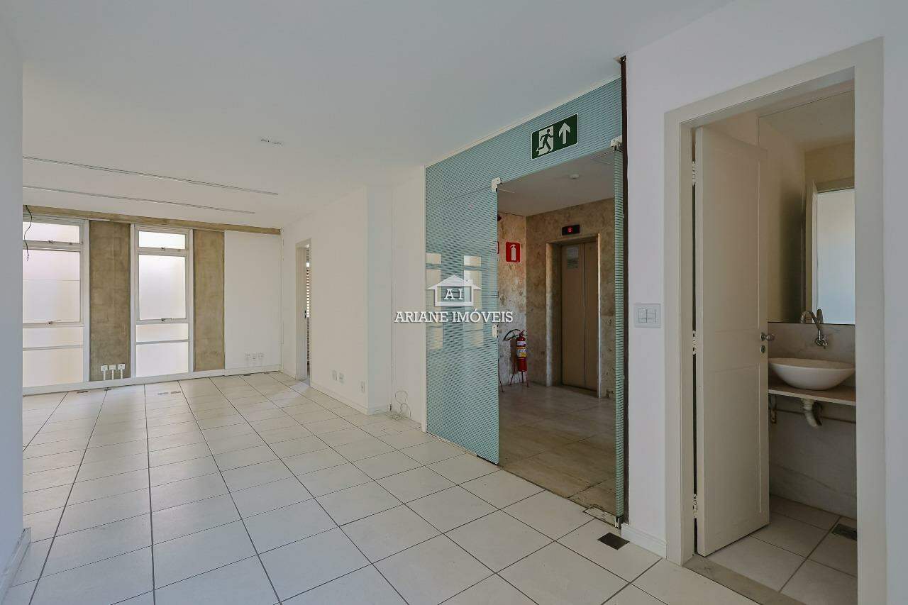 Loja-Salão para alugar, 227m² - Foto 1