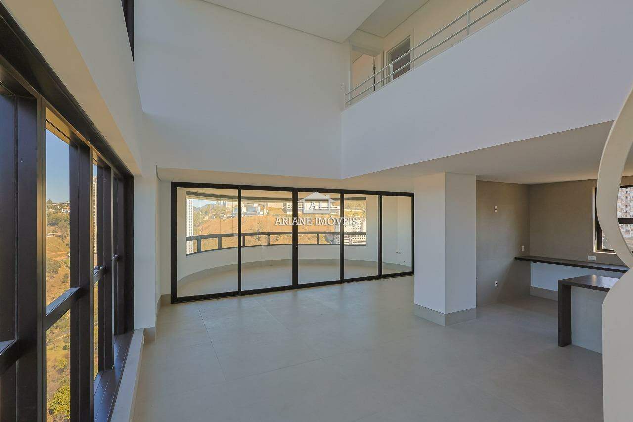 Apartamento para alugar com 4 quartos, 230m² - Foto 3