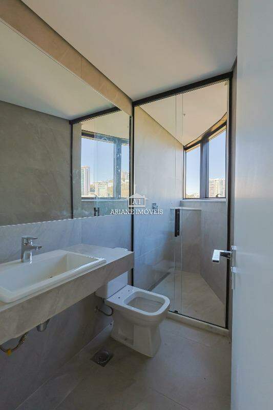 Apartamento para alugar com 4 quartos, 230m² - Foto 18
