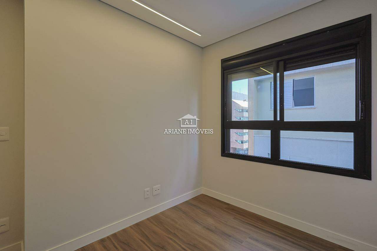 Apartamento para alugar com 2 quartos, 56m² - Foto 13