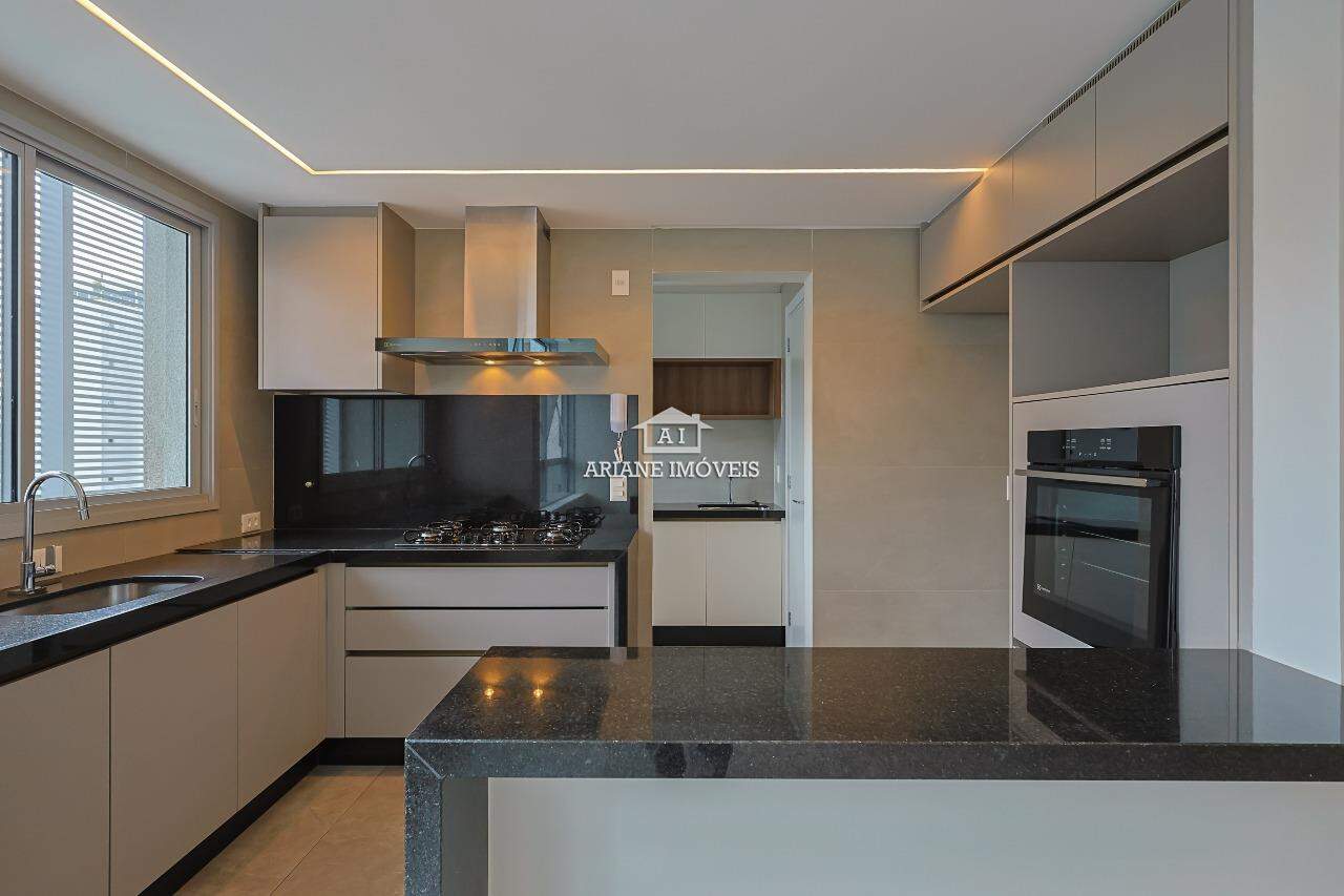 Apartamento para alugar com 3 quartos, 92m² - Foto 8