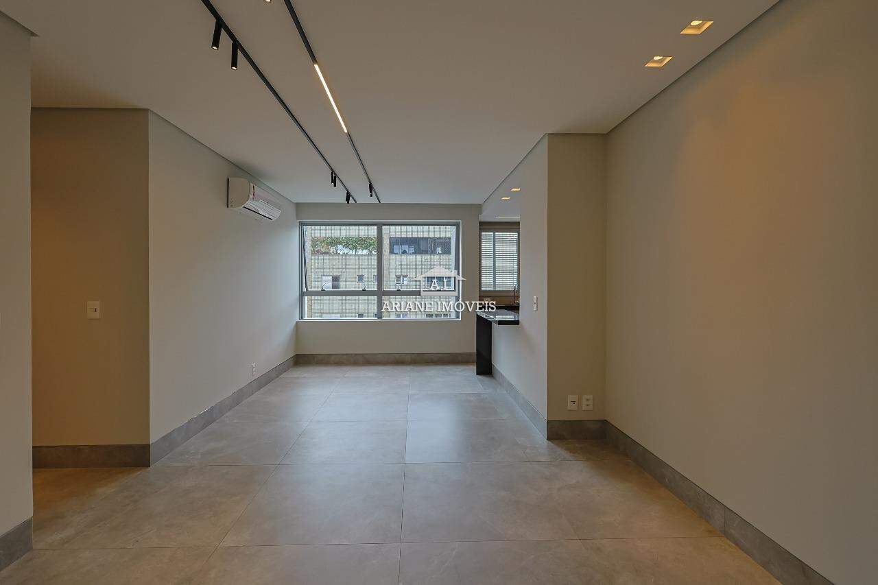 Apartamento para alugar com 3 quartos, 92m² - Foto 3