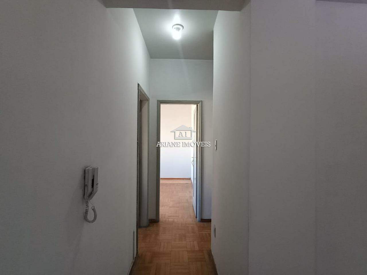 Apartamento para alugar com 3 quartos, 99m² - Foto 9