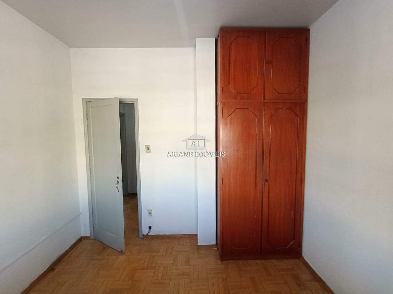 Apartamento para alugar com 3 quartos, 99m² - Foto 11