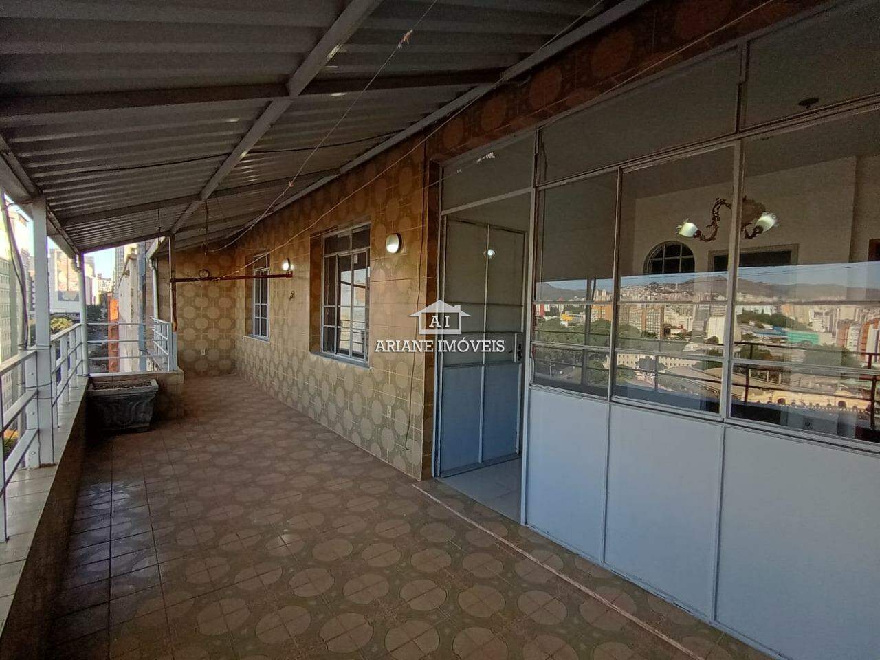 Apartamento para alugar com 3 quartos, 99m² - Foto 4