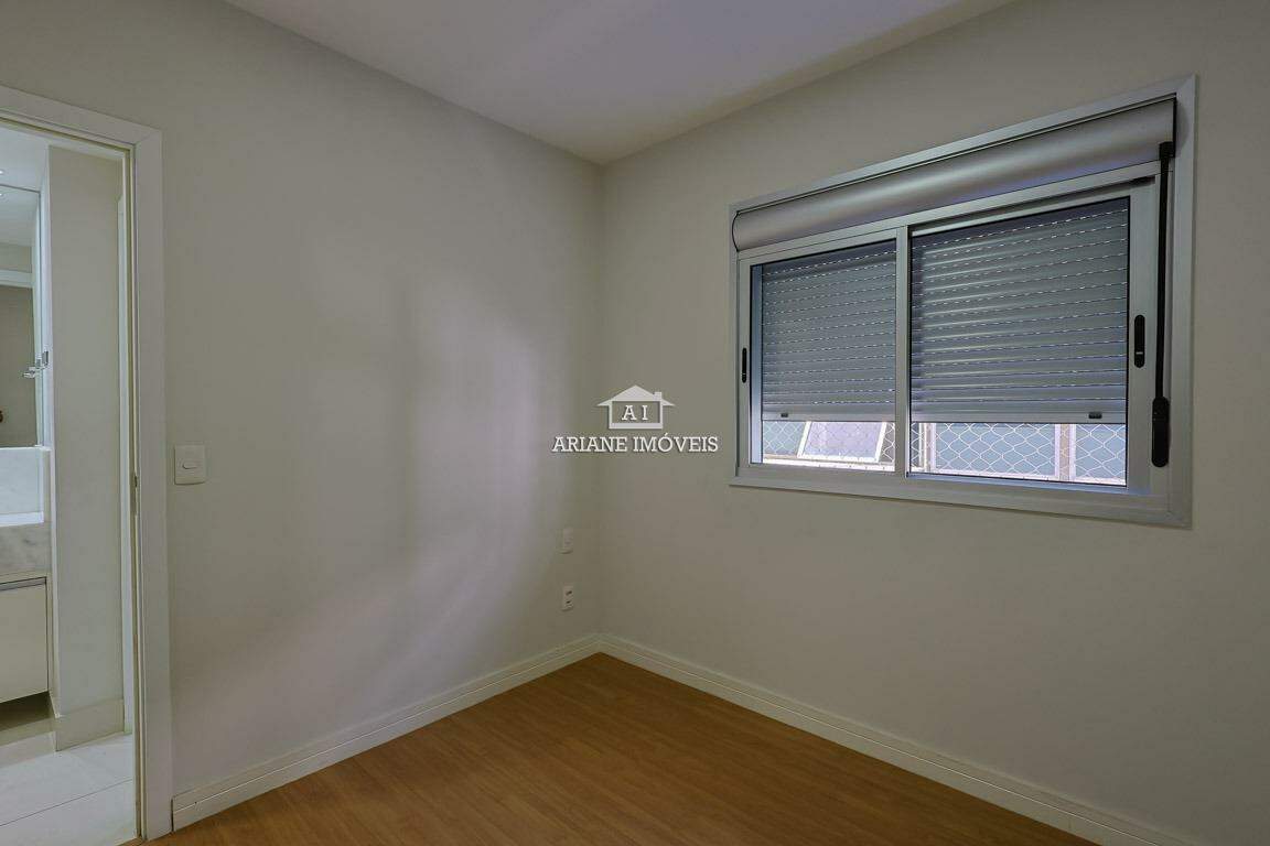 Apartamento para alugar com 2 quartos, 67m² - Foto 11