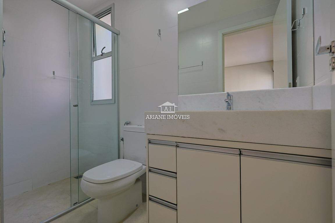 Apartamento para alugar com 2 quartos, 67m² - Foto 10