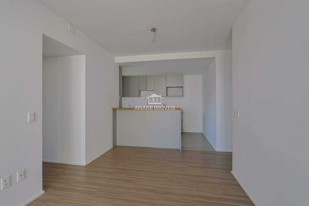 Apartamento para alugar com 2 quartos, 70m² - Foto 2