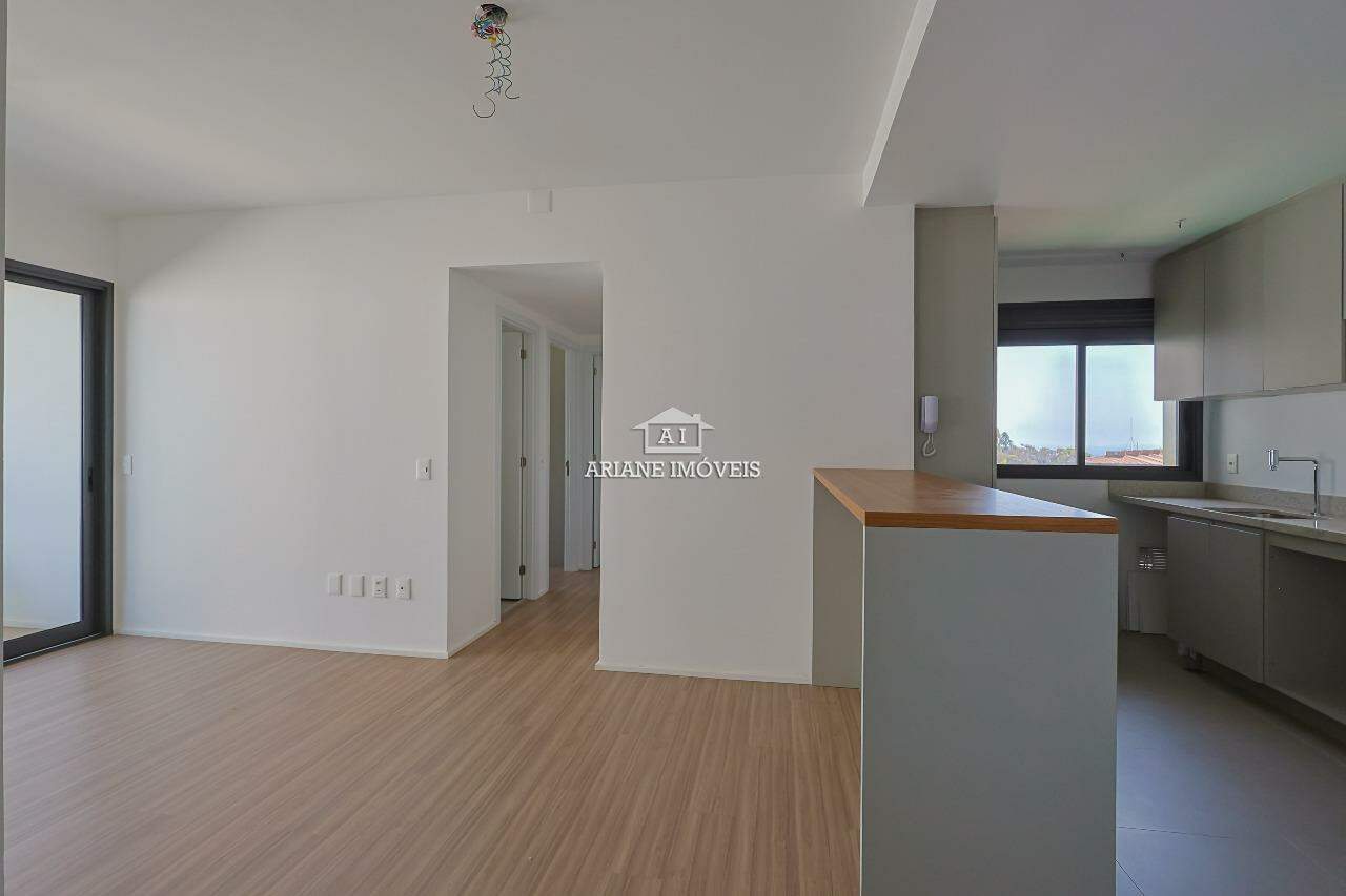 Apartamento para alugar com 2 quartos, 70m² - Foto 3