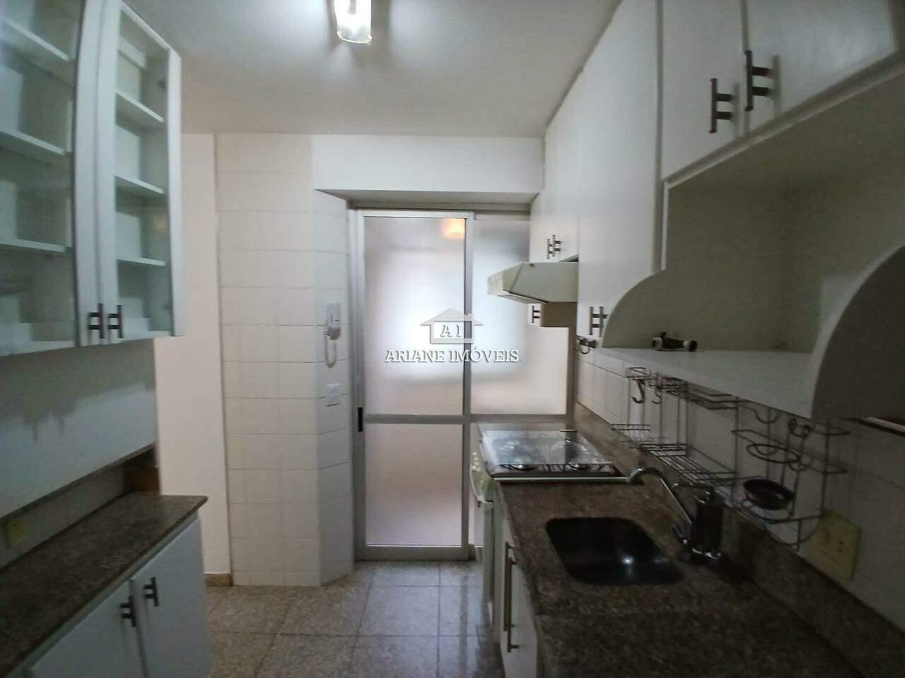 Apartamento para alugar com 2 quartos, 100m² - Foto 18