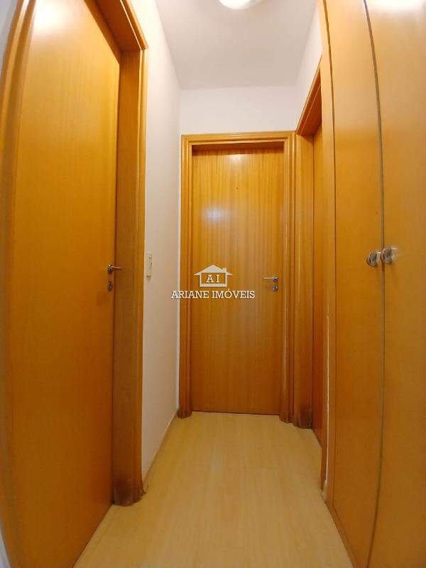 Apartamento para alugar com 2 quartos, 100m² - Foto 4