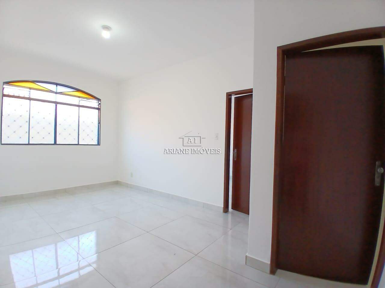 Casa para alugar com 3 quartos, 150m² - Foto 8