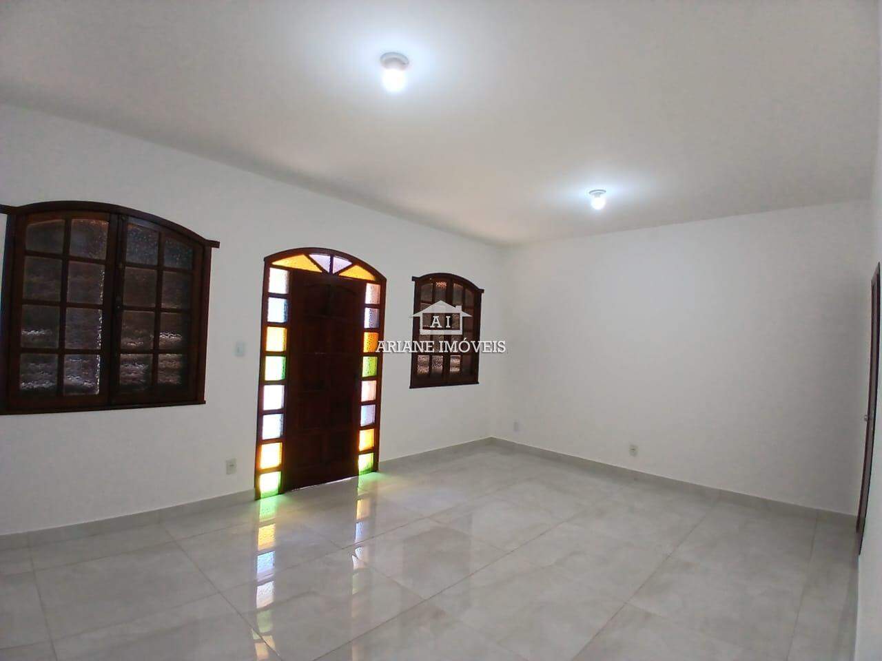 Casa para alugar com 3 quartos, 150m² - Foto 2