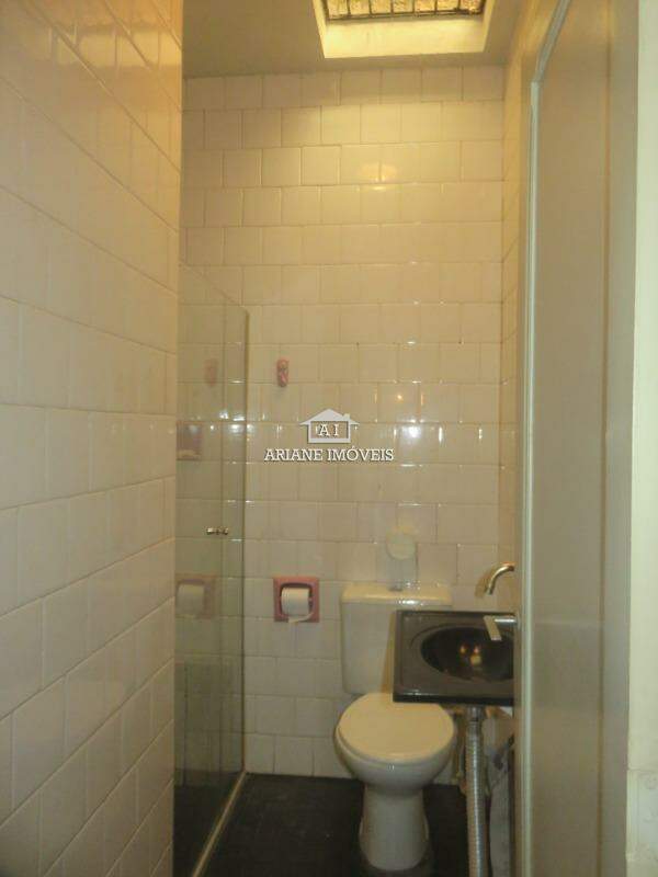 Conjunto Comercial-Sala para alugar com 4 quartos, 140m² - Foto 22