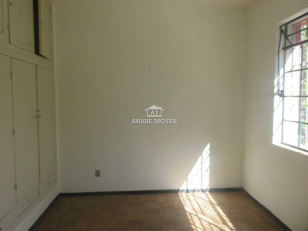 Conjunto Comercial-Sala para alugar com 4 quartos, 140m² - Foto 14