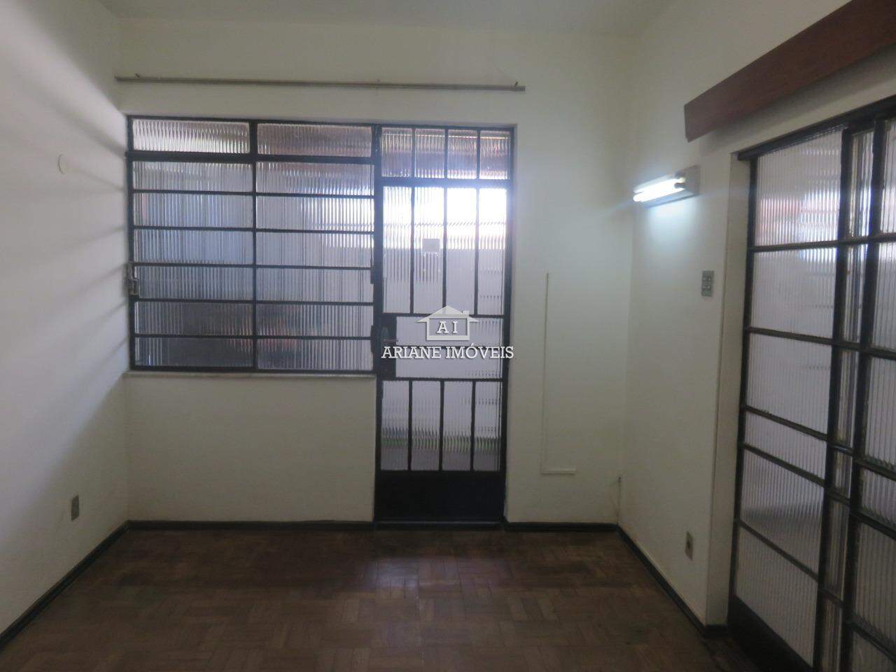 Conjunto Comercial-Sala para alugar com 4 quartos, 140m² - Foto 8