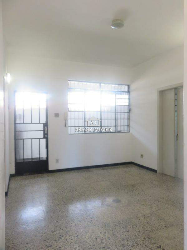 Conjunto Comercial-Sala para alugar com 4 quartos, 140m² - Foto 6