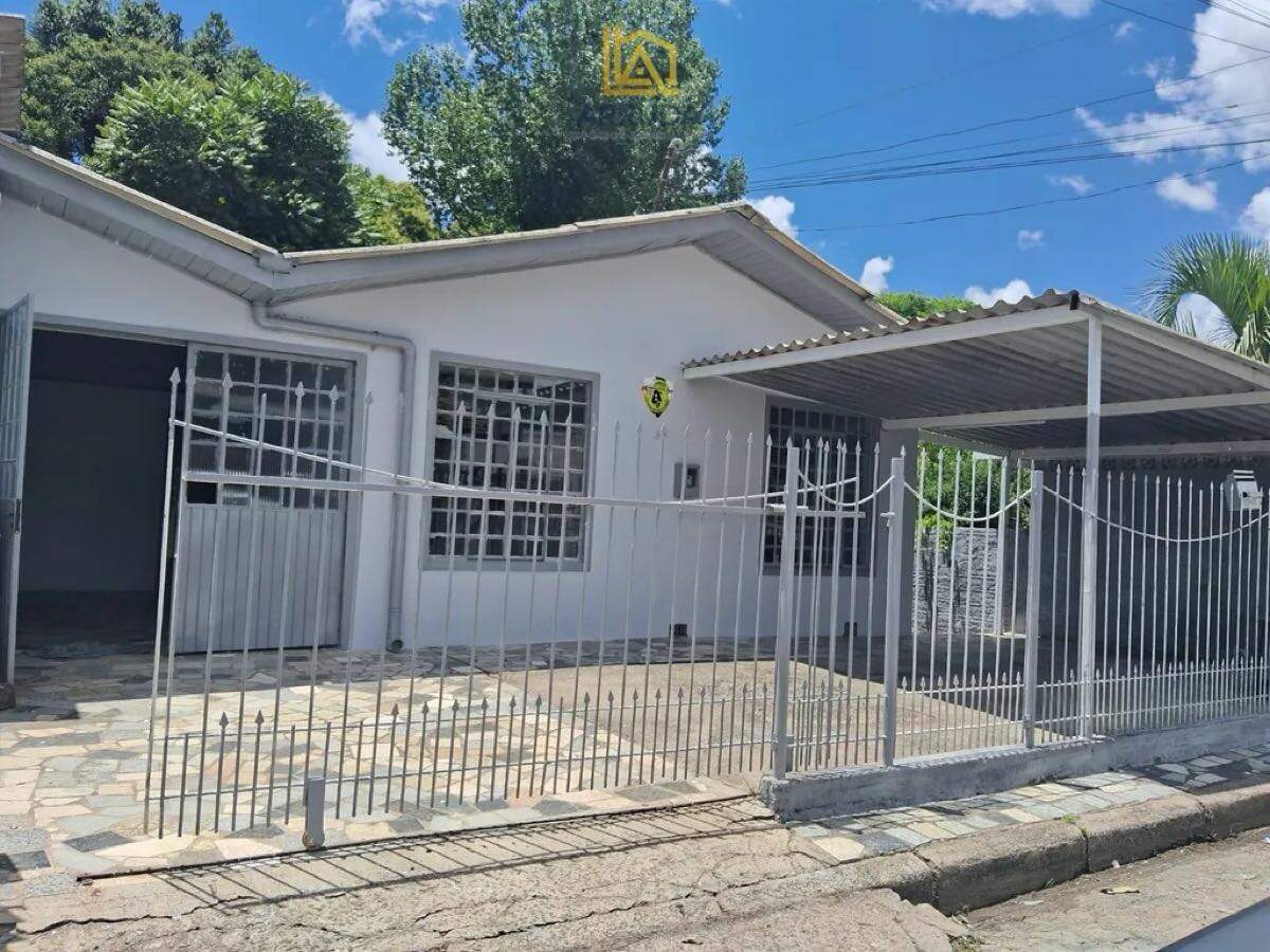 Casa à venda no Petrópolis: 