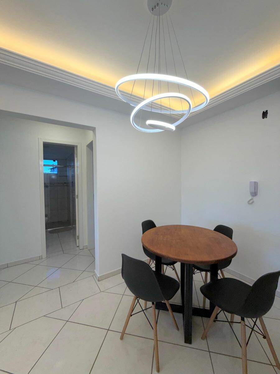 Apartamento à venda no Coral: 
