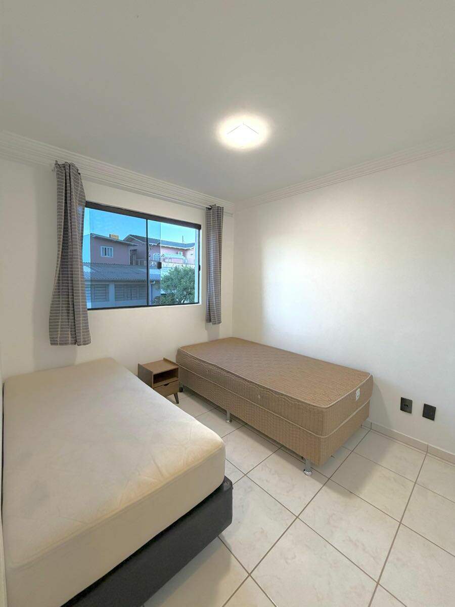 Apartamento à venda no Coral: 