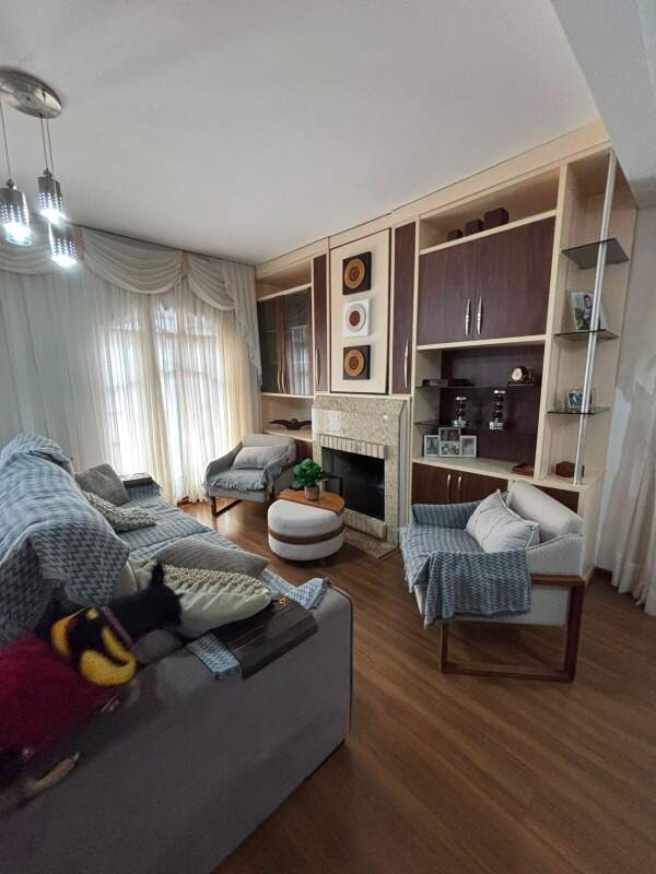 Casa à venda no Coral: 