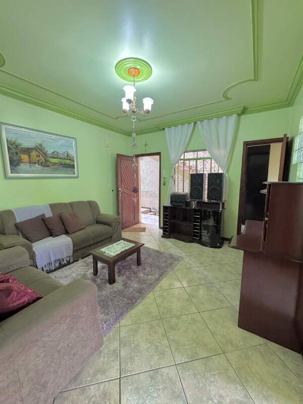 Apartamento à venda no Coral: 