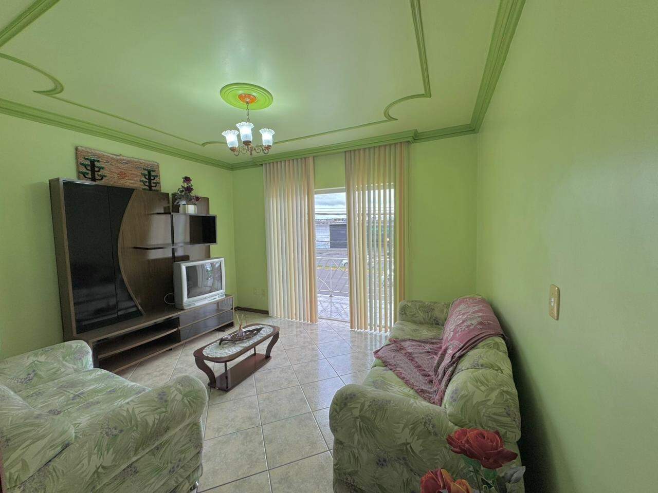 Apartamento à venda no Coral: 