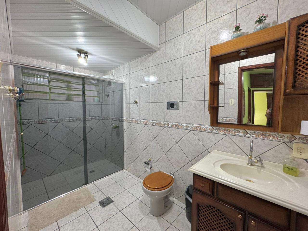 Apartamento à venda no Coral: 