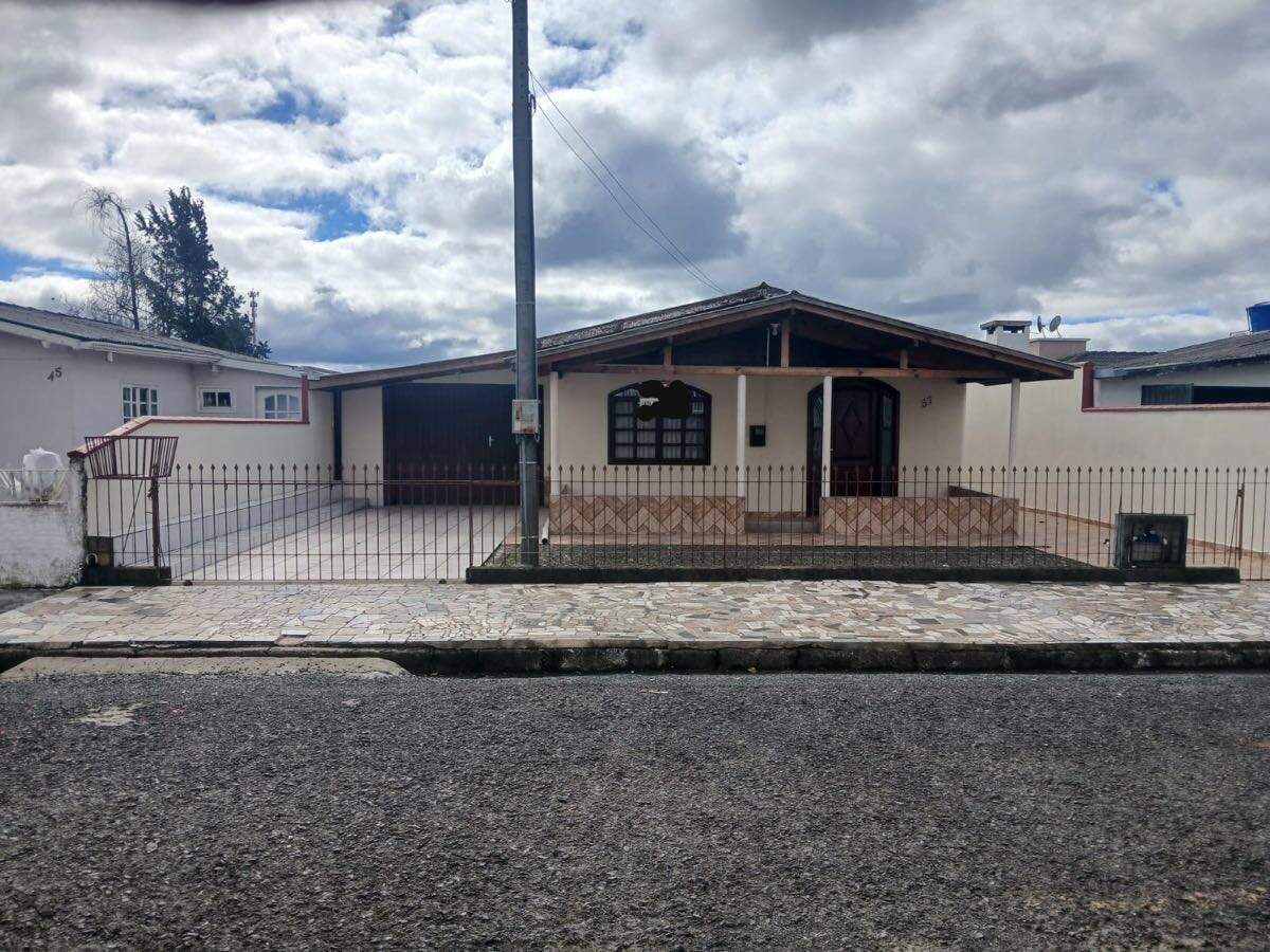 Casa à venda no Bates: 