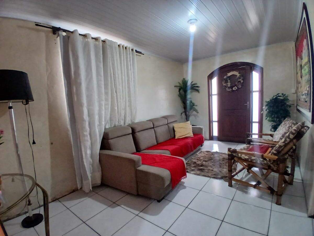 Casa à venda no Bates: 