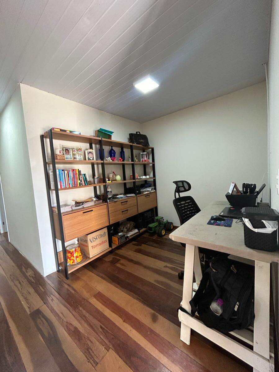 Casa à venda no Bom Jesus: 